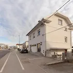 Hisa Hortenzija - And Lublaň