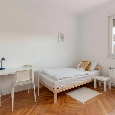 Apartment Hisa Hortenzija - And