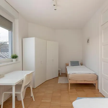 Hisa Hortenzija - And Apartment