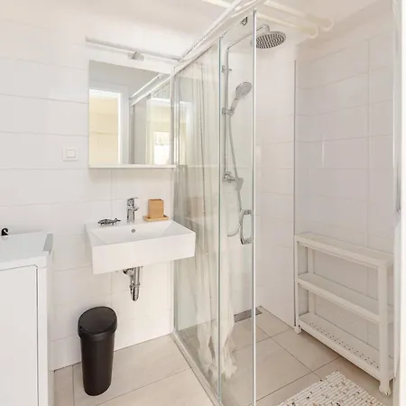 Hisa Hortenzija - And Apartment