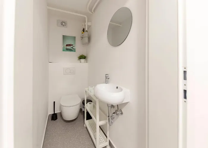 Апартаменты Hisa Hortenzija - And Любляна