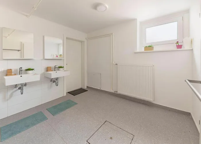 Hisa Hortenzija - And Любляна