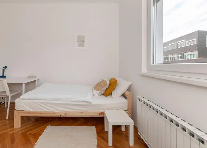 Hisa Hortenzija - And * Любляна