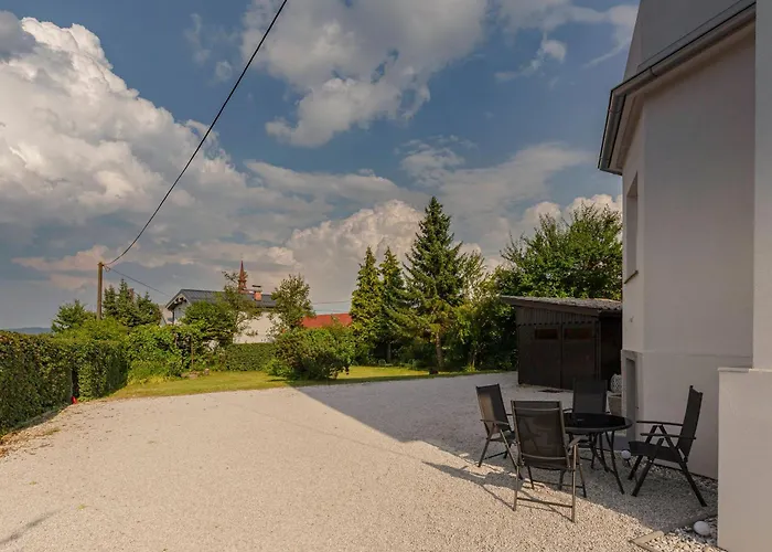 Apartmán Hisa Hortenzija - And